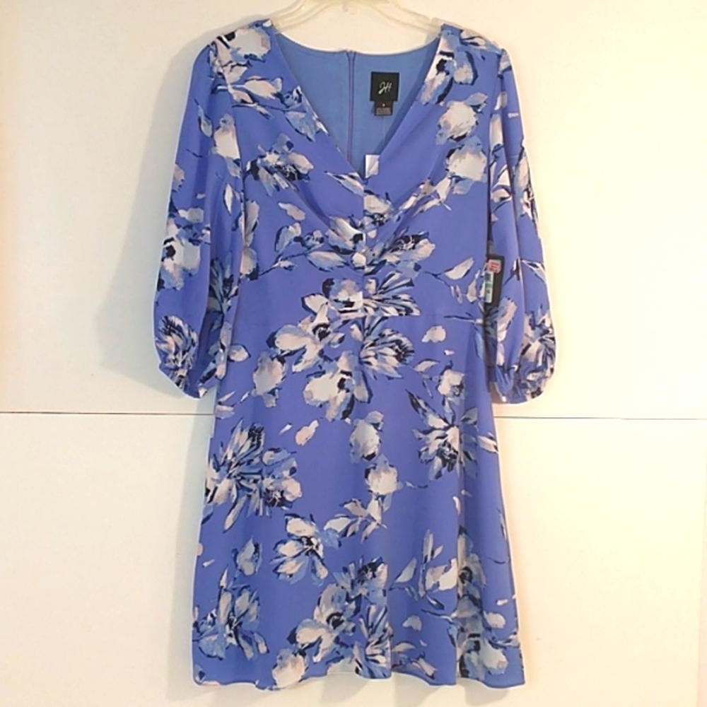 Beautiful J H Dress Size 8 Blue Floral Pattern NWT